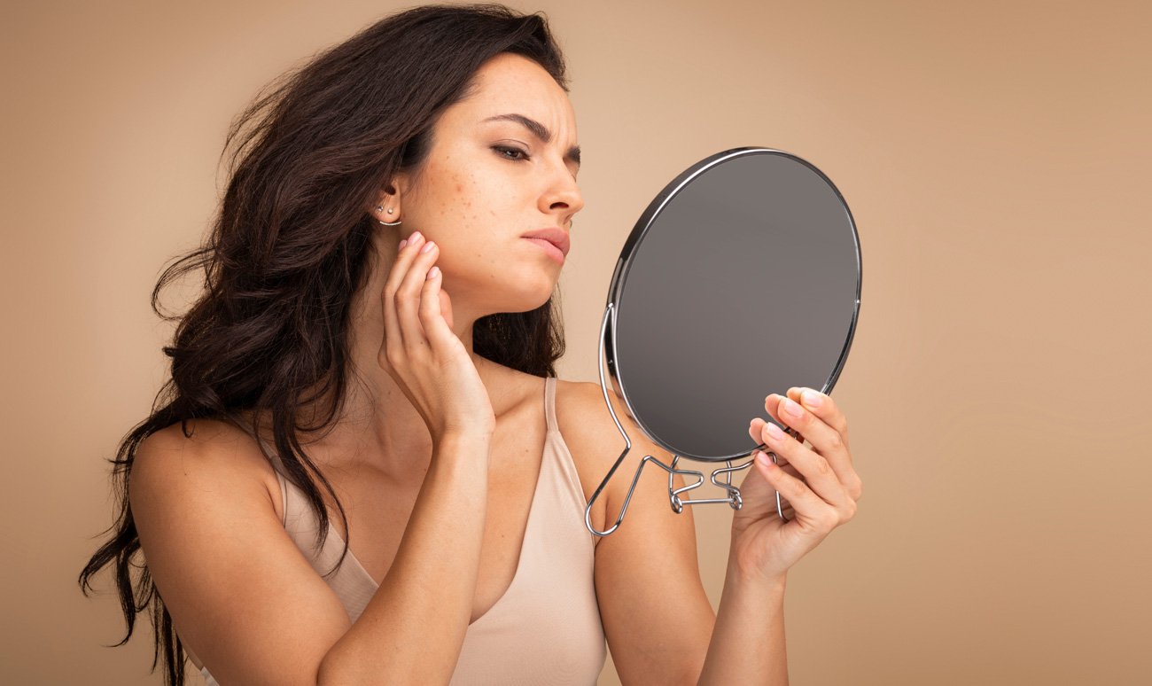 Scopri i migliori prodotti cosmetici per donna per una beauty routine completa: skincare, make-up, cura dei capelli e trattamenti corpo. Qualità, efficacia e risultati visibili ogni giorno